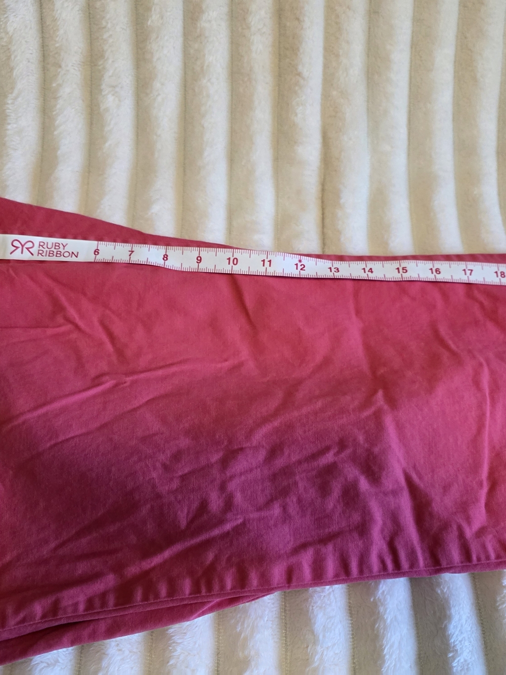 Bandolino Hot Pink Capris - Picture 10 of 10